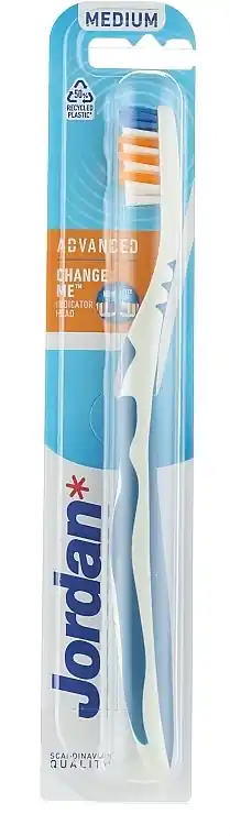 Medium toothbrush, white and blue - Bath and Body