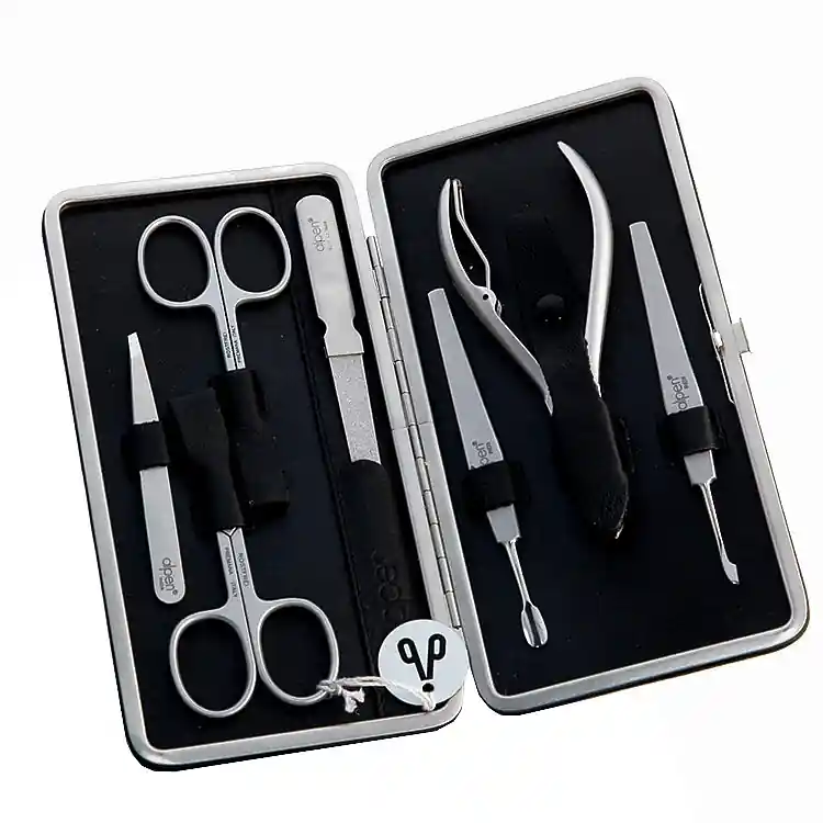Manicure Set, 7 tools, 6864R, black - Accessories