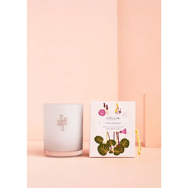 LOLLIA PERFUMED THIS MOMENT NO. 43 WATER LILY & SUN BLOSSOMS LUMINARY