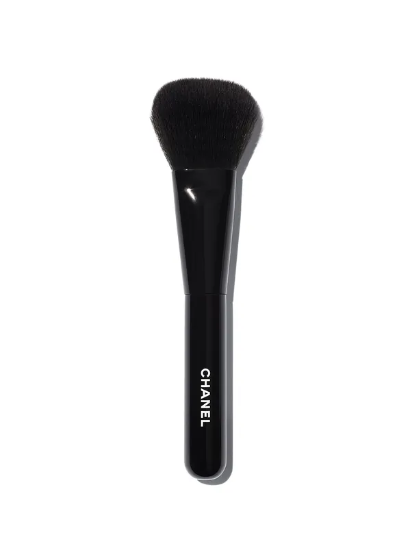 Blush Brush N°110 - Chanel