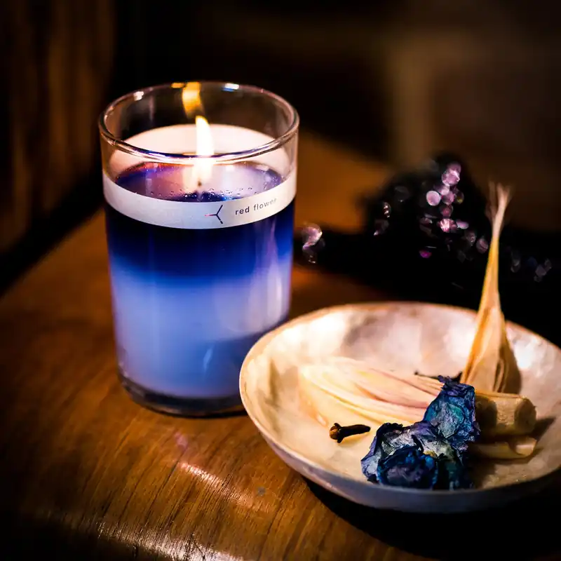 icelandic moonflower petal topped candle - red flower