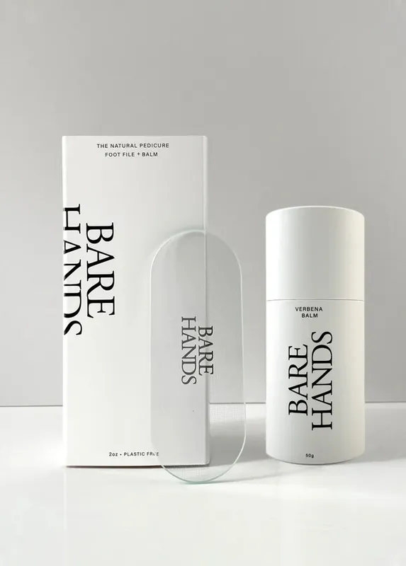 The Natural Pedicure - BARE HANDS